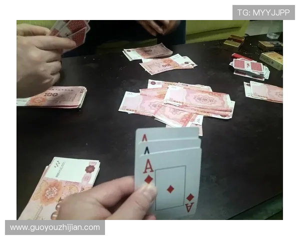 全面解析炸金花开牌的常见误区及避免方法让你成为牌场高手